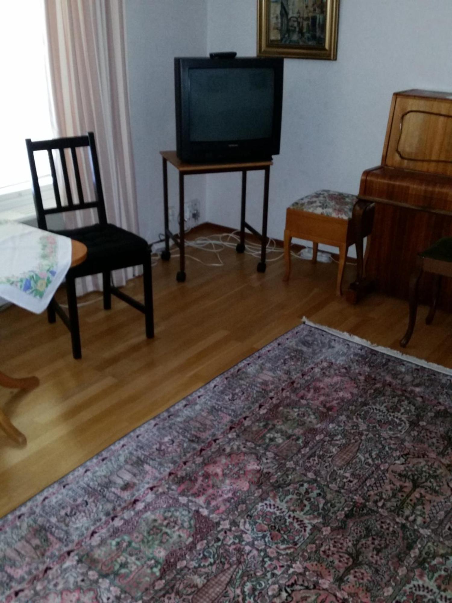 Marja-Liisa Vitikainen Apartment Kungsangen ภายนอก รูปภาพ
